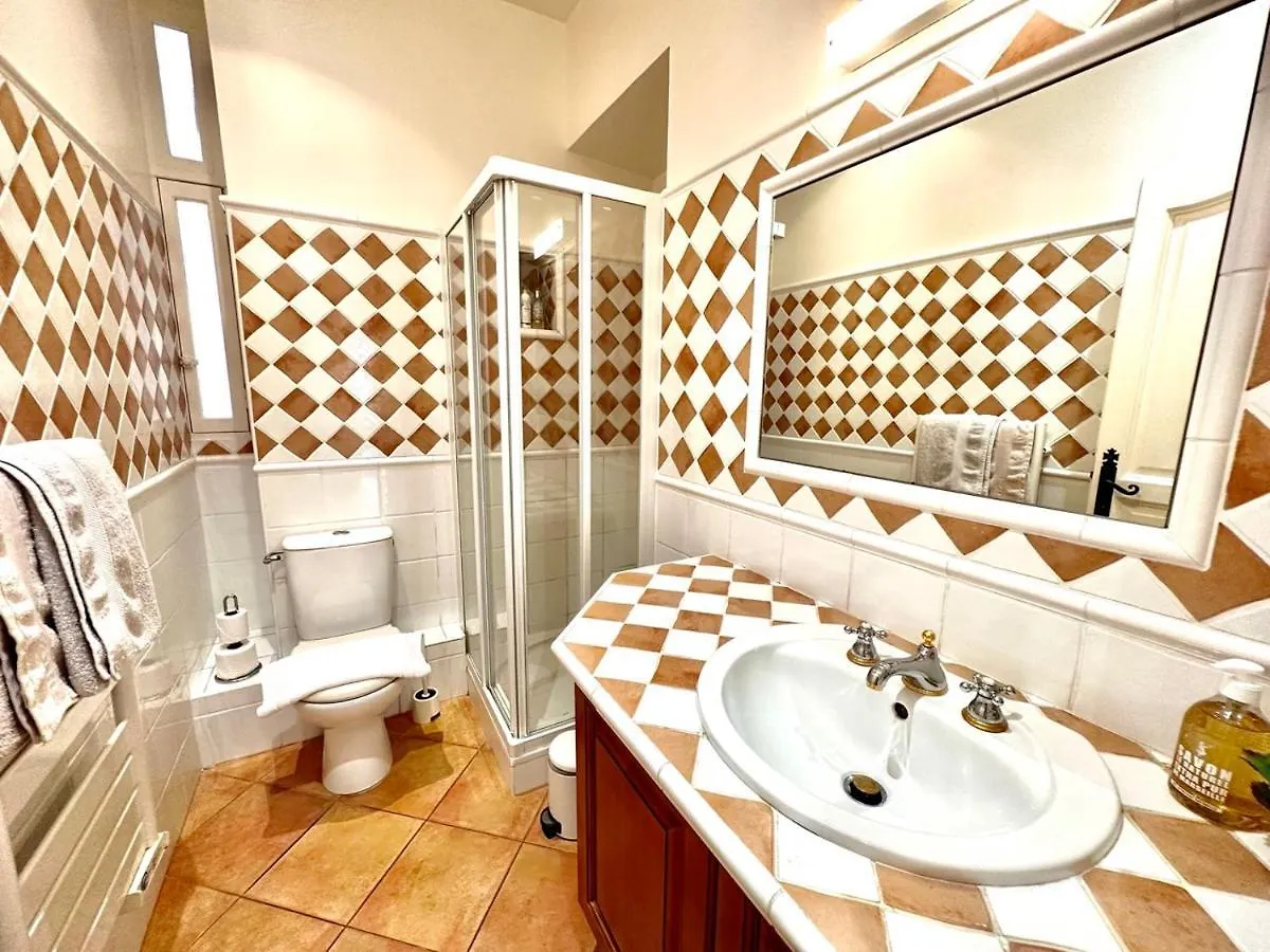 Residence Place Poullan Villefranche-sur-Mer 0*,